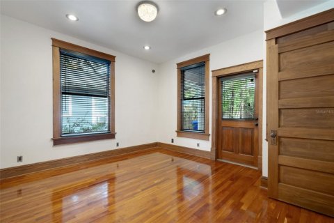House in Lakeland, Florida 3 bedrooms, 153.29 sq.m. № 2095187 - photo 6