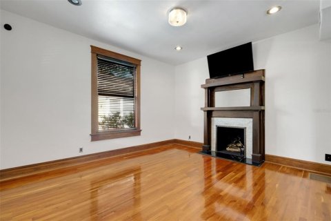 House in Lakeland, Florida 3 bedrooms, 153.29 sq.m. № 2095187 - photo 4