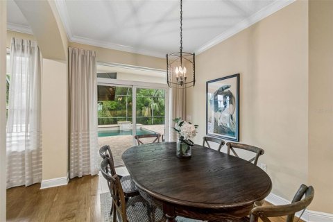 House in Tampa, Florida 7 bedrooms, 486.53 sq.m. № 2197028 - photo 26