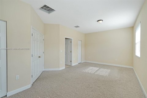 Townhouse in Miami, Florida 3 bedrooms, 168.34 sq.m. № 2001648 - photo 18