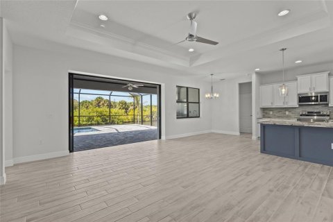 Casa en venta en Port Charlotte, Florida, 4 dormitorios, 170.29 m2 № 2109919 - foto 6