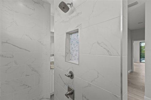 Casa en venta en Port Charlotte, Florida, 4 dormitorios, 170.29 m2 № 2109919 - foto 18