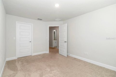 House in Ocala, Florida 4 bedrooms, 278.71 sq.m. № 2150479 - photo 21
