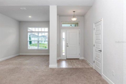 House in Ocala, Florida 4 bedrooms, 278.71 sq.m. № 2150479 - photo 5