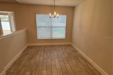 House in Ocala, Florida 4 bedrooms, 278.71 sq.m. № 2150479 - photo 15