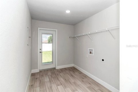 House in Ocala, Florida 4 bedrooms, 278.71 sq.m. № 2150479 - photo 17