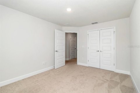 House in Ocala, Florida 4 bedrooms, 278.71 sq.m. № 2150479 - photo 23