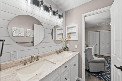Adosado en venta en Tampa, Florida, 3 dormitorios, 182.83 m2 № 1835687 - foto 21