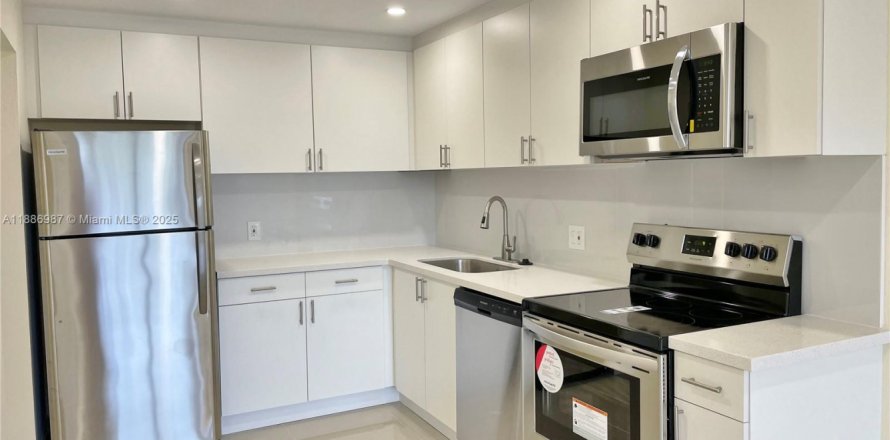 Condo à North Miami Beach, Floride, 1 chambre № 1933676