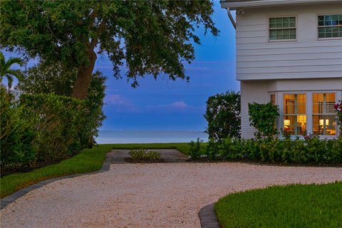 Villa ou maison à vendre à Saint Petersburg, Floride: 4 chambres, 304.53 m2 № 1762110 - photo 20