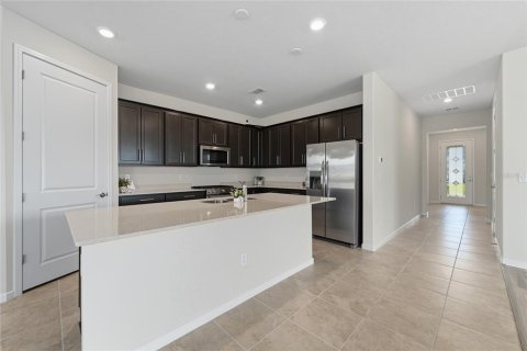 House in Orlando, Florida 4 bedrooms, 216.09 sq.m. № 2201784 - photo 12