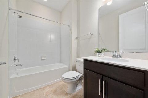 House in Orlando, Florida 4 bedrooms, 216.09 sq.m. № 2201784 - photo 28