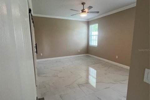 Casa en venta en Orlando, Florida, 6 dormitorios, 274.25 m2 № 1791665 - foto 8