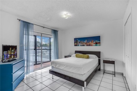 Immobilier commercial à vendre à Miami, Floride: 339.84 m2 № 1947285 - photo 25