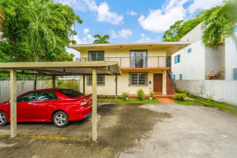 Commercial property in Miami, Florida 339.84 sq.m. № 1947285 - photo 1
