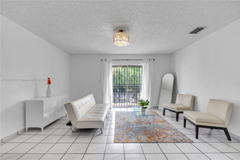 Immobilier commercial à vendre à Miami, Floride: 339.84 m2 № 1947285 - photo 22