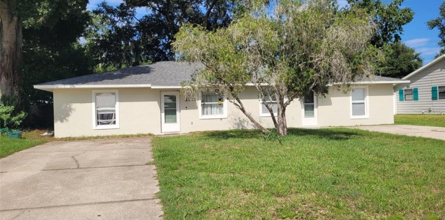Commercial property in Edgewater, Florida 183.2 sq.m. № 2259024