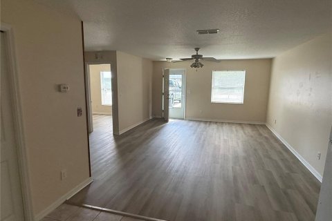 Commercial property in Edgewater, Florida 183.2 sq.m. № 2259024 - photo 10