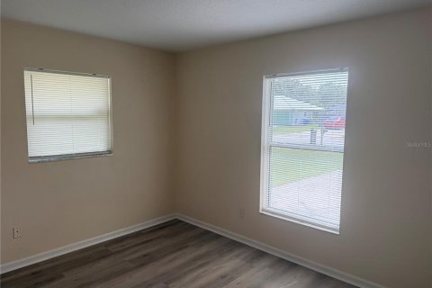 Commercial property in Edgewater, Florida 183.2 sq.m. № 2259024 - photo 9