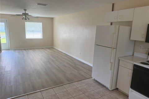 Commercial property in Edgewater, Florida 183.2 sq.m. № 2259024 - photo 4