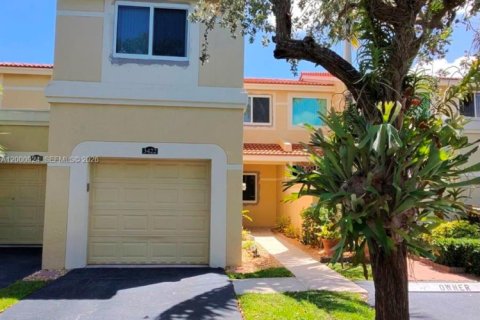 Таунхаус в Дирфилд-Бич, Флорида 3 спальни, 138.05м2 № 2065387