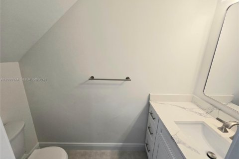 Снять в аренду таунхаус в Дирфилд-Бич, Флорида 3 спальни, 138.05м2, № 2065387 - фото 11