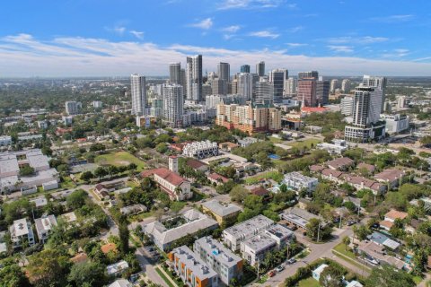 Adosado en alquiler en Fort Lauderdale, Florida, 3 dormitorios, 152.55 m2 № 1061091 - foto 1