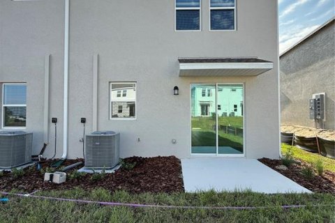 Adosado en alquiler en Clermont, Florida, 3 dormitorios, 174.01 m2 № 1899170 - foto 2