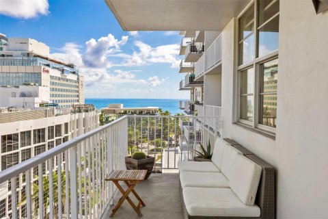 Condominio en alquiler en Miami Beach, Florida, 2 dormitorios, 167.22 m2 № 2055076 - foto 30