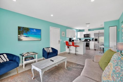 Duplex in Holmes Beach, Florida 2 bedrooms, 74.32 sq.m. № 2107520 - photo 17