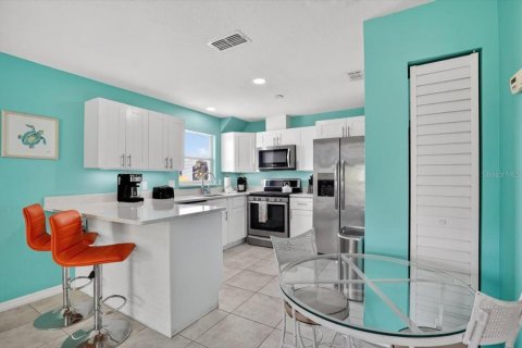 Duplex in Holmes Beach, Florida 2 bedrooms, 74.32 sq.m. № 2107520 - photo 8