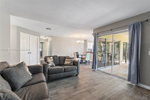 Copropriété à vendre à Palm City, Floride: 2 chambres, 124.21 m2 № 1973230 - photo 7