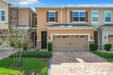 Townhouse in Winter Garden, Florida 3 bedrooms, 173.36 sq.m. № 1524155 - photo 2