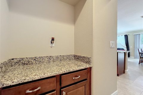 Townhouse in Winter Garden, Florida 3 bedrooms, 173.36 sq.m. № 1524155 - photo 17