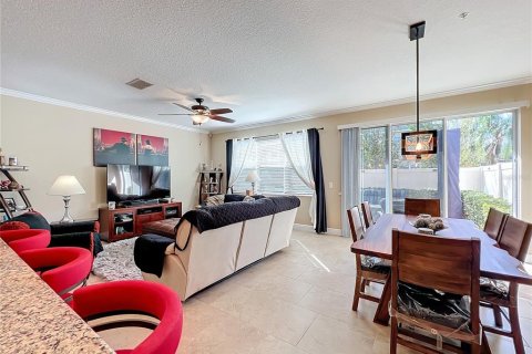 Townhouse in Winter Garden, Florida 3 bedrooms, 173.36 sq.m. № 1524155 - photo 13