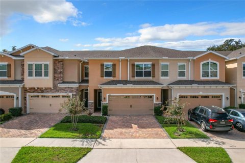 Townhouse in Winter Garden, Florida 3 bedrooms, 173.36 sq.m. № 1524155 - photo 1