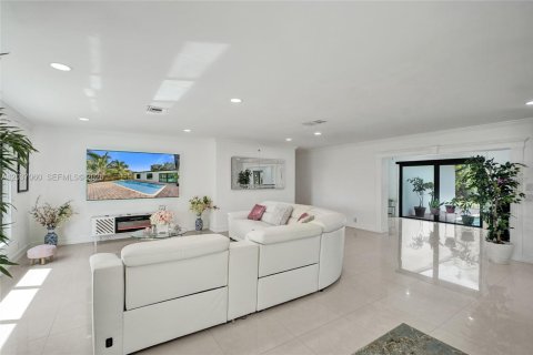 House in Cooper City, Florida 3 bedrooms, 196.21 sq.m. № 2088326 - photo 10
