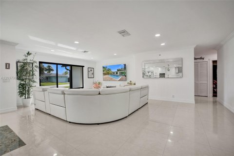 House in Cooper City, Florida 3 bedrooms, 196.21 sq.m. № 2088326 - photo 7
