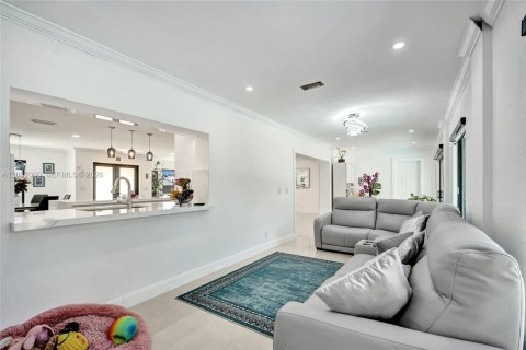 House in Cooper City, Florida 3 bedrooms, 196.21 sq.m. № 2088326 - photo 20