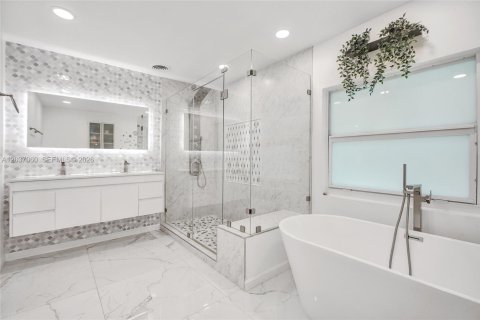 House in Cooper City, Florida 3 bedrooms, 196.21 sq.m. № 2088326 - photo 30