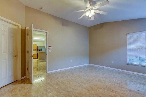 Casa en alquiler en Tampa, Florida, 3 dormitorios, 227.98 m2 № 1875816 - foto 13