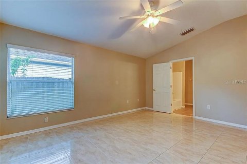 Casa en alquiler en Tampa, Florida, 3 dormitorios, 227.98 m2 № 1875816 - foto 14