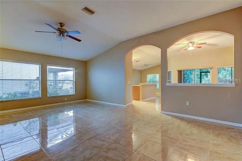 Casa en alquiler en Tampa, Florida, 3 dormitorios, 227.98 m2 № 1875816 - foto 4