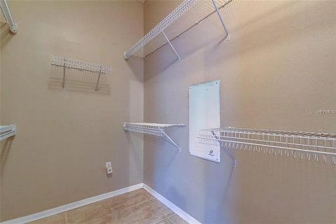 Casa en alquiler en Tampa, Florida, 3 dormitorios, 227.98 m2 № 1875816 - foto 19