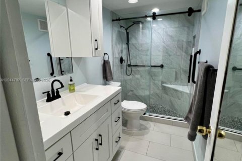 Touwnhouse à vendre à Davie, Floride: 3 chambres, 119.84 m2 № 2179031 - photo 11