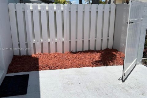 Touwnhouse à vendre à Davie, Floride: 3 chambres, 119.84 m2 № 2179031 - photo 17