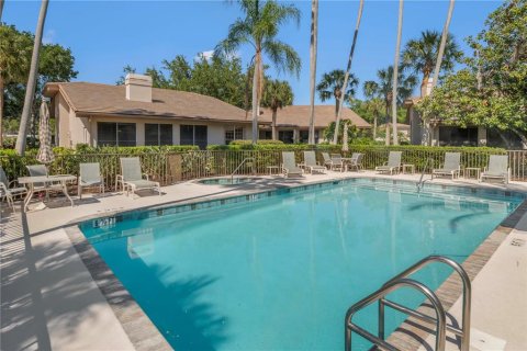 Villa ou maison à vendre à Sarasota, Floride: 3 chambres, 196.95 m2 № 2097331 - photo 2
