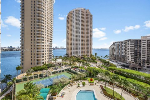 Condo à Miami, Floride, 2 chambres  № 2083911