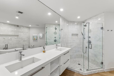 Copropriété à vendre à Miami, Floride: 2 chambres, 153.29 m2 № 2083911 - photo 20