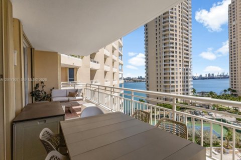 Copropriété à vendre à Miami, Floride: 2 chambres, 153.29 m2 № 2083911 - photo 3